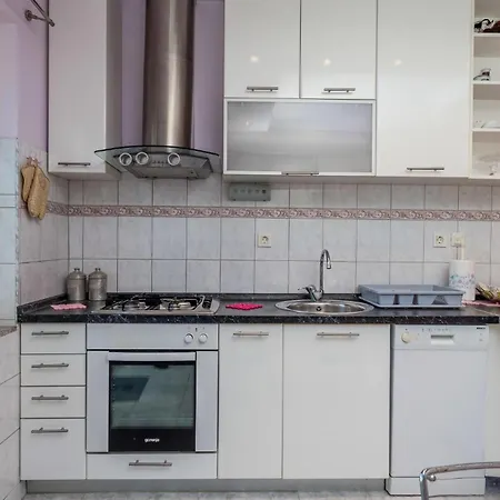 Stunning In W/ 1 Bedrooms Lovran