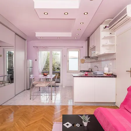 Stunning In W/ 1 Bedrooms Apartment Lovran